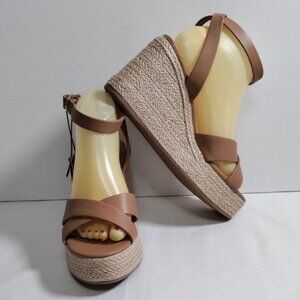 10400 Madden NYC beige wedge Espadrille sandals Size 9 NIB